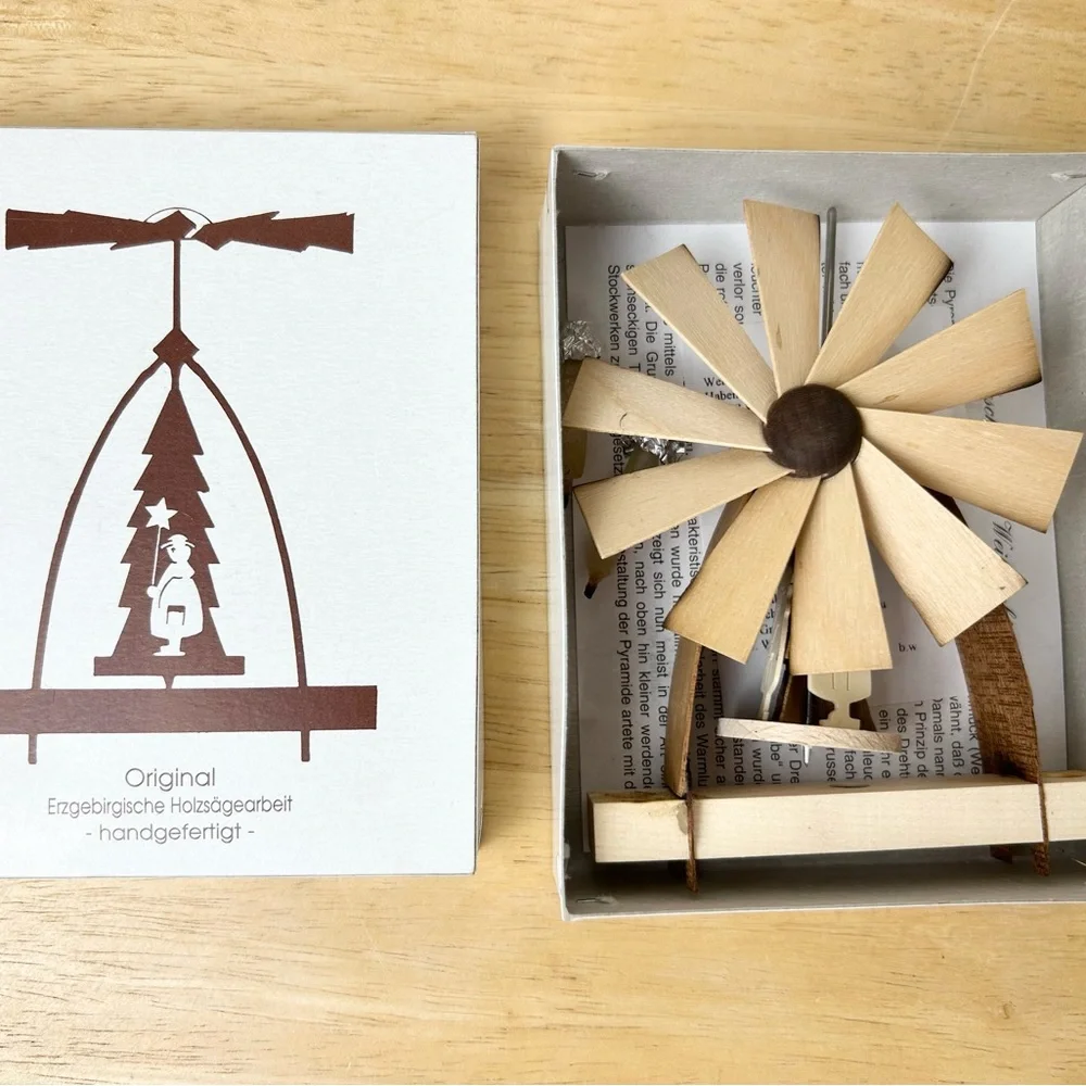 German Pyramid Carousel Erzgebirgische Holzsagearbeit Mini Wooden Handmade W/Box